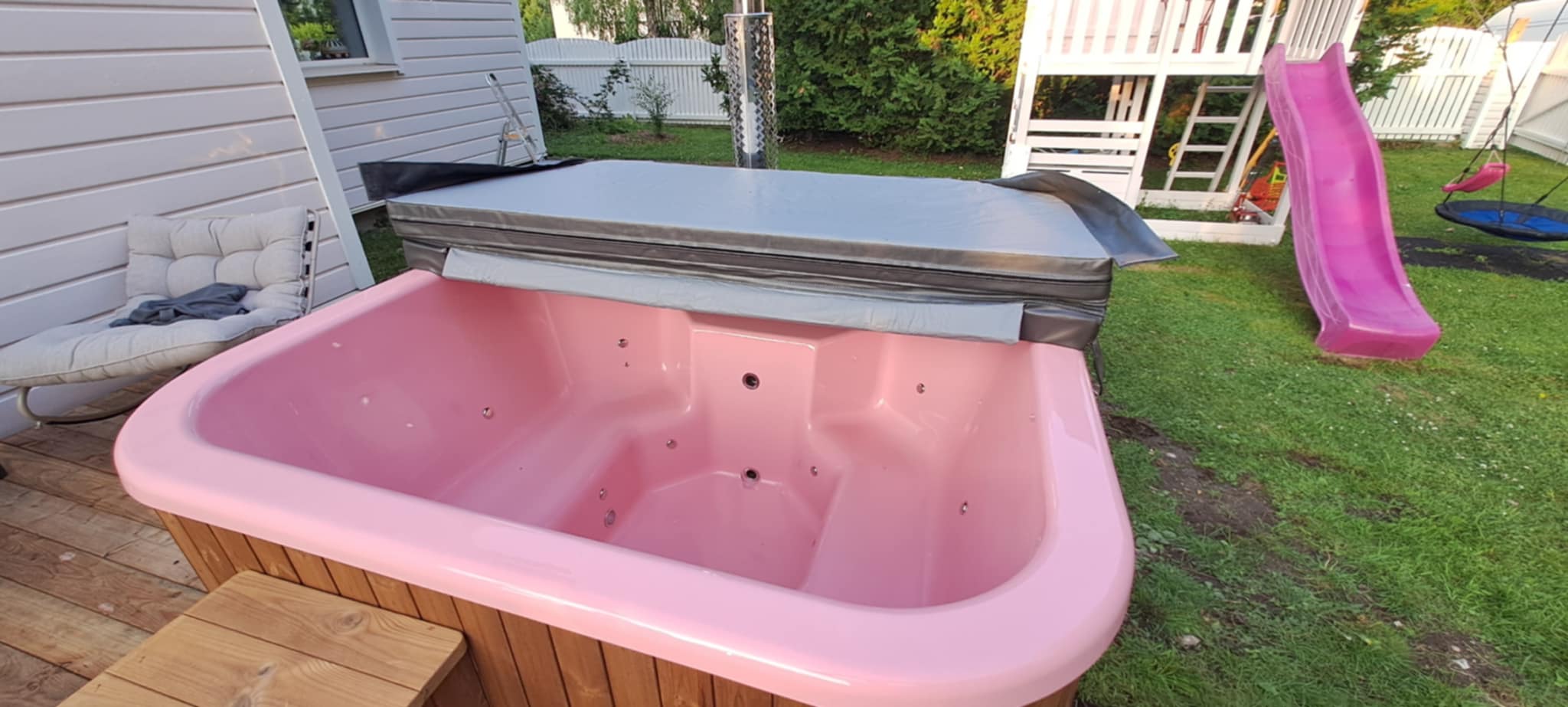 Icon Tub 200 integreeritud ahjuga