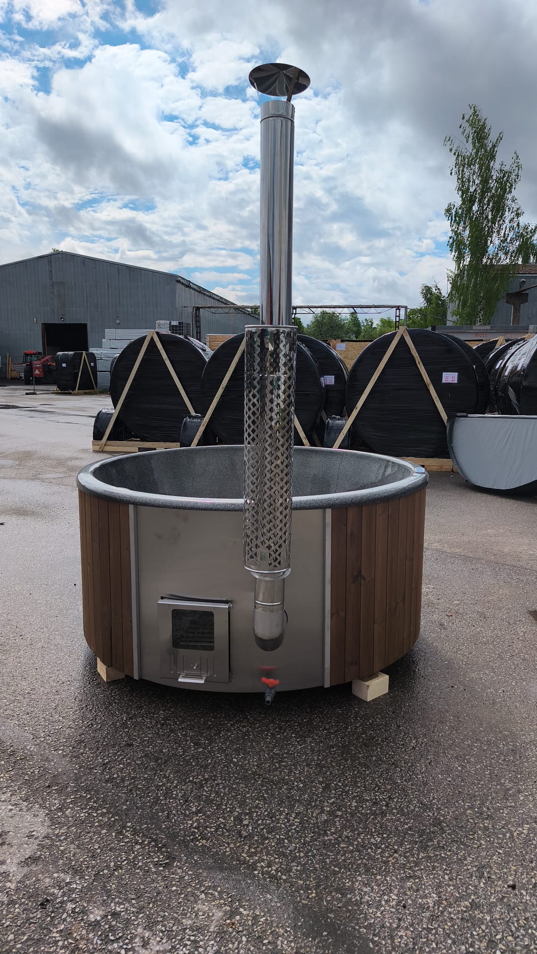 Kümblustünn DeLux 200 integreeritud ahjuga + Balboa elektriküttekomplekt 3 kW